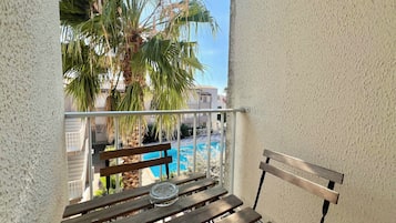 Dobbeltrom, balkong | SengetÞy av topp kvalitet, minibar, safe pÄ rommet og skrivebord