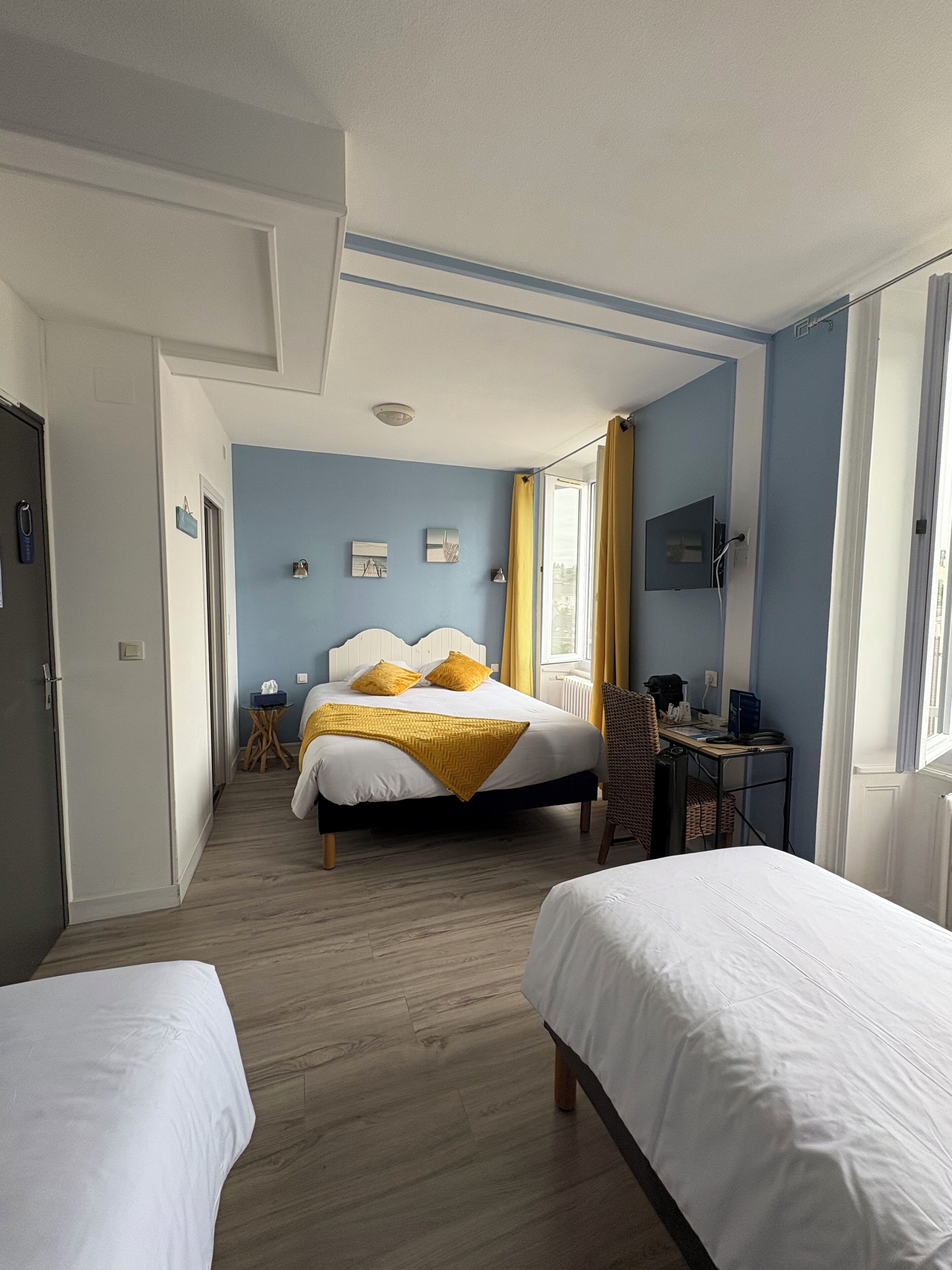 Family Quadruple Room, Garden View | Soundproofing, iron/ironing board, free cots/infant beds, free WiFi