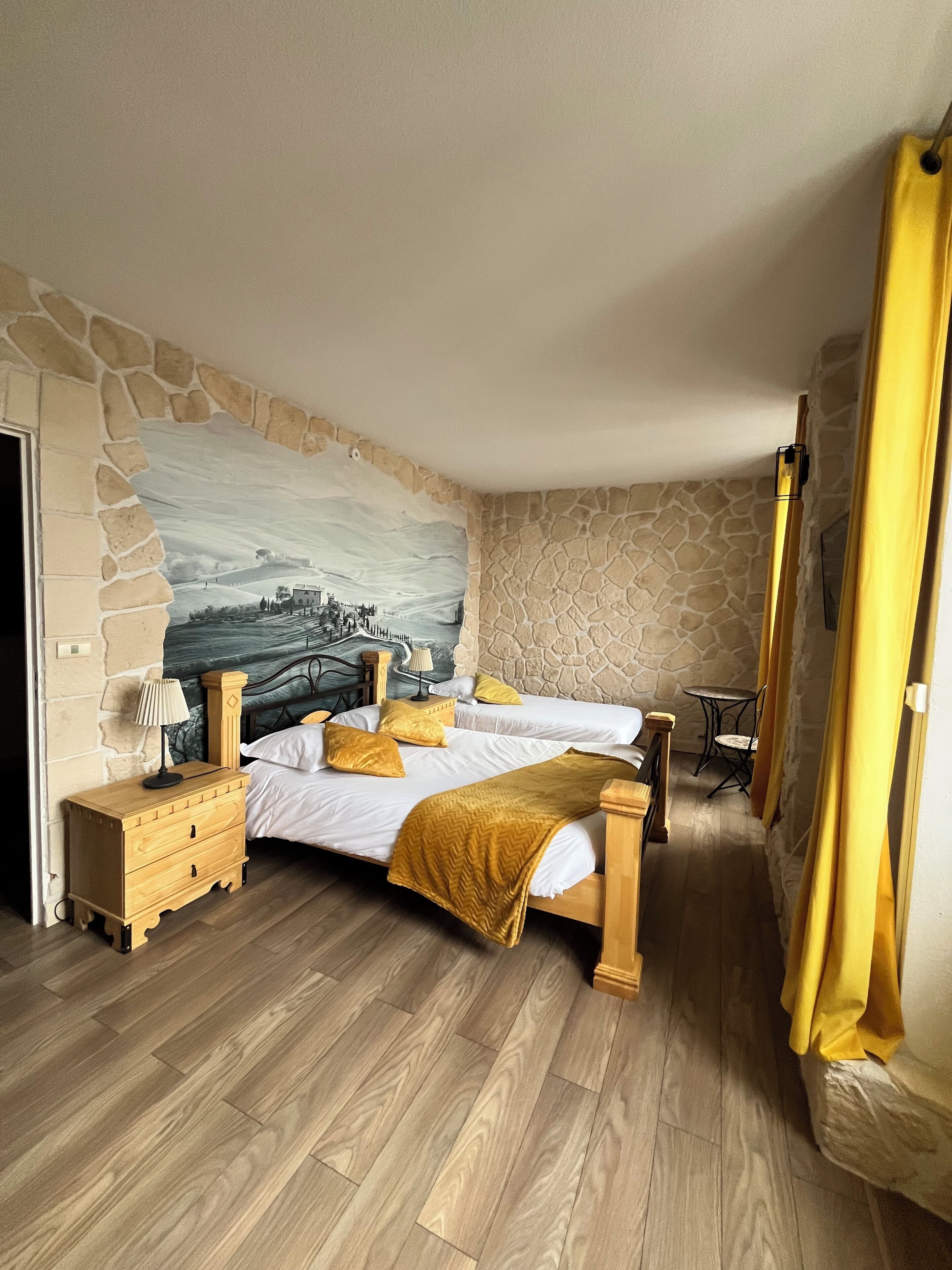 Tremannsrom | Lydisolert, strykejern/-brett og barnesenger (inkludert)