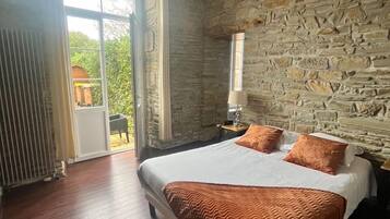 Superior kamer | Geluiddichte muren, een strijkplank/strijkijzer, gratis babybedden