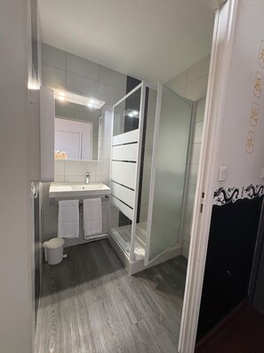 Chambre Double Supérieure | Salle de bain
