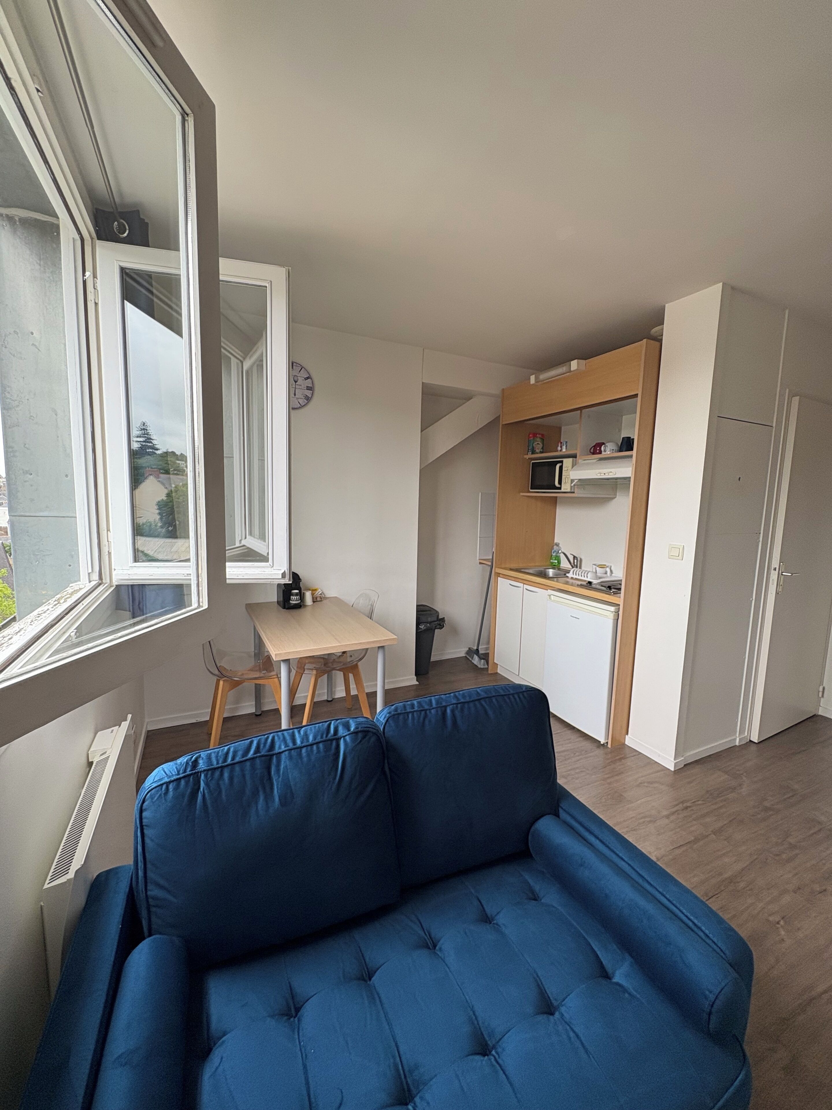 Studio | Living area