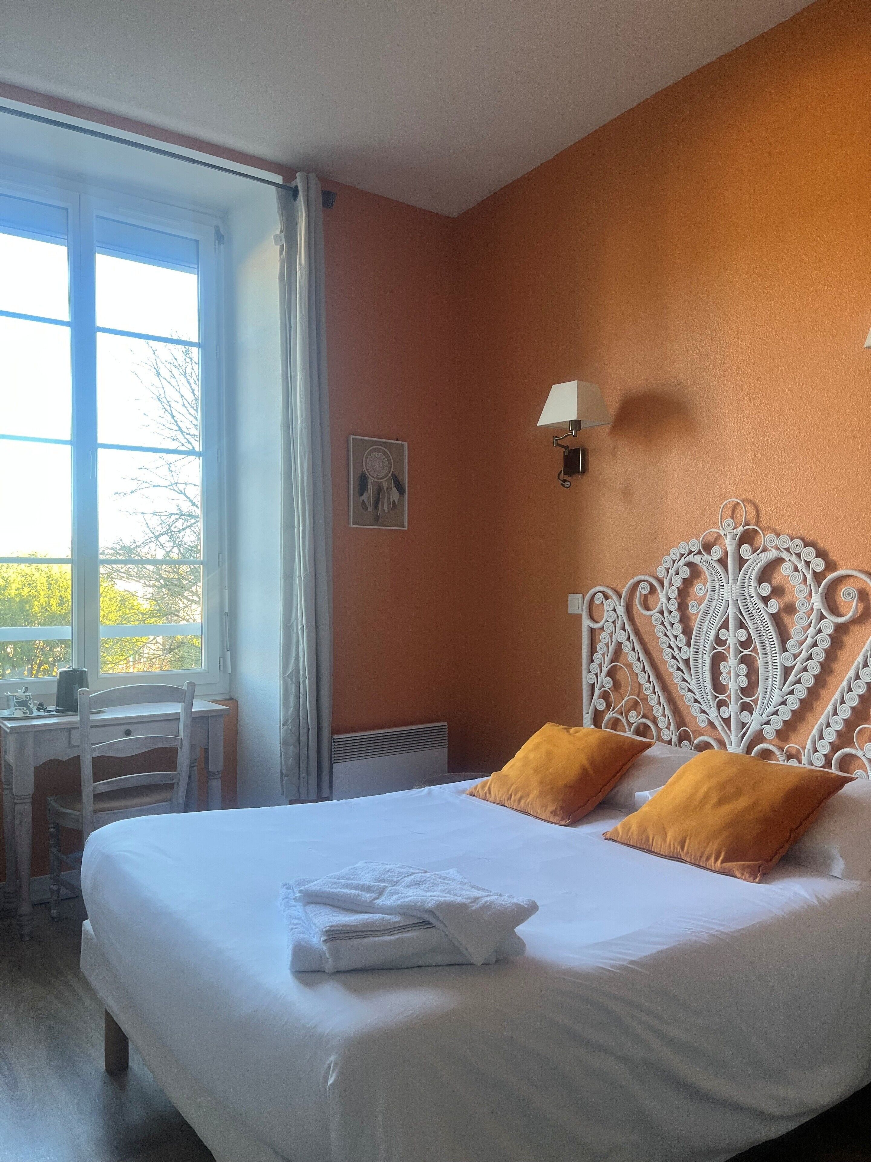 Dobbeltrom – superior | Lydisolert, strykejern/-brett, wi-fi (inkludert) og sengetøy