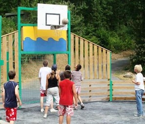 Basketballfeld