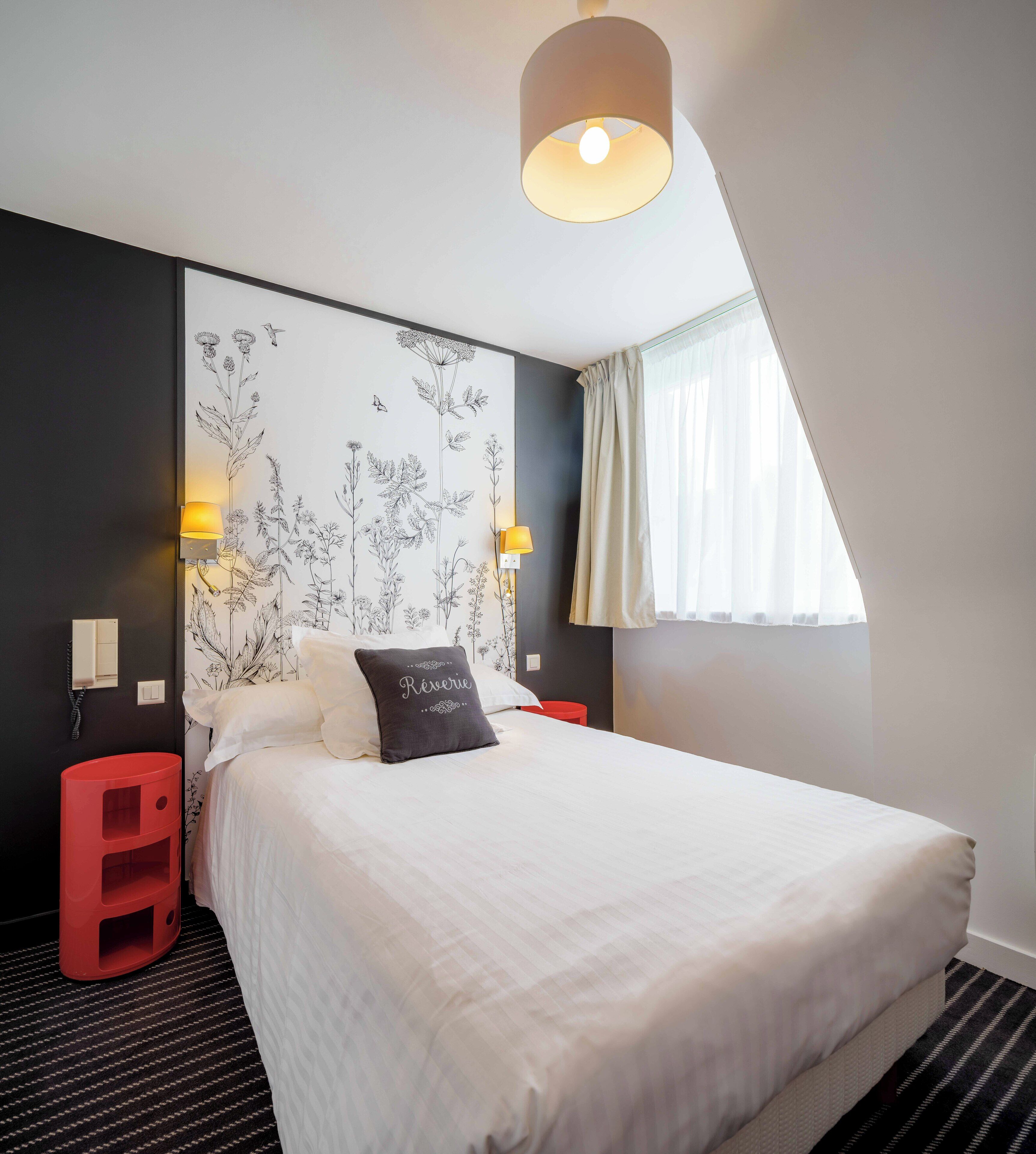 comfort single room | 1 bedroom, premium bedding, desk, iron/ironing board