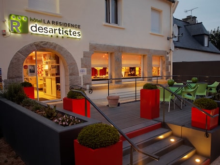 住宿入口. La Résidence des Artistes 酒店