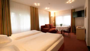 Superior-Zimmer | 1 Schlafzimmer, hochwertige Bettwaren, Pillowtop-Betten, Minibar