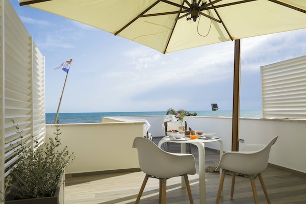 Suíte júnior, terraço, vista para o mar | Vista do quarto