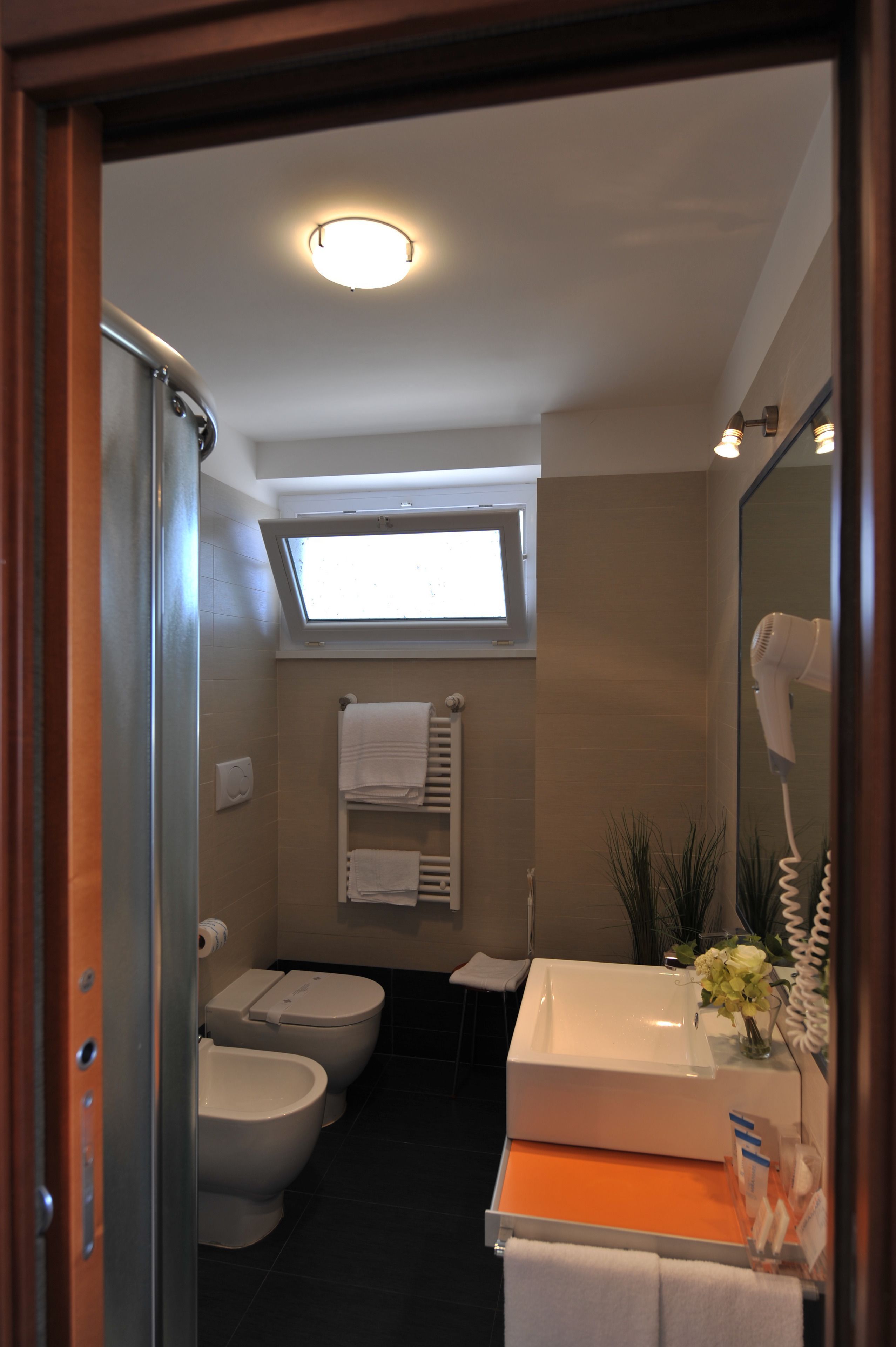 standard double or twin room, balcony | bathroom | shower, rainfall showerhead, free toiletries, hair dryer