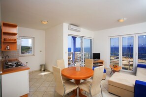 Apartment, 2 Bedrooms, Balcony, Sea View (for 5 people) | Living area | LCD TV - Aparthotel Marina Gromela (Supetar)