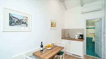 Iron/ironing board, free WiFi