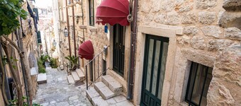 Pavisa Old town rooms