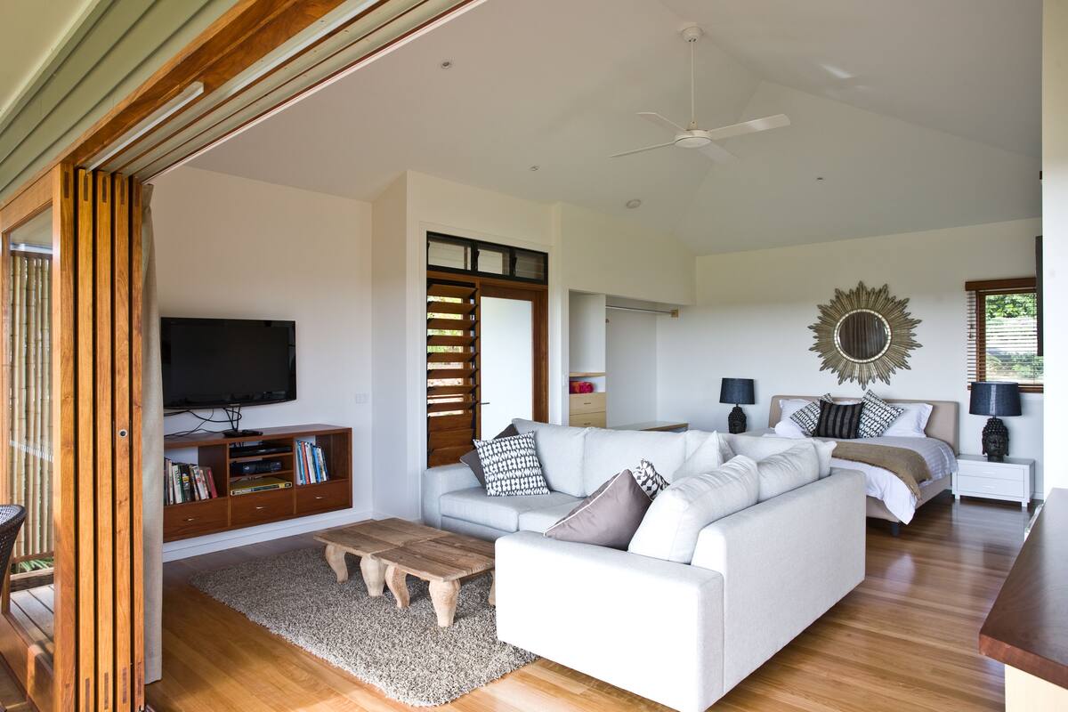 La Vista Grand, King Villa | Living area