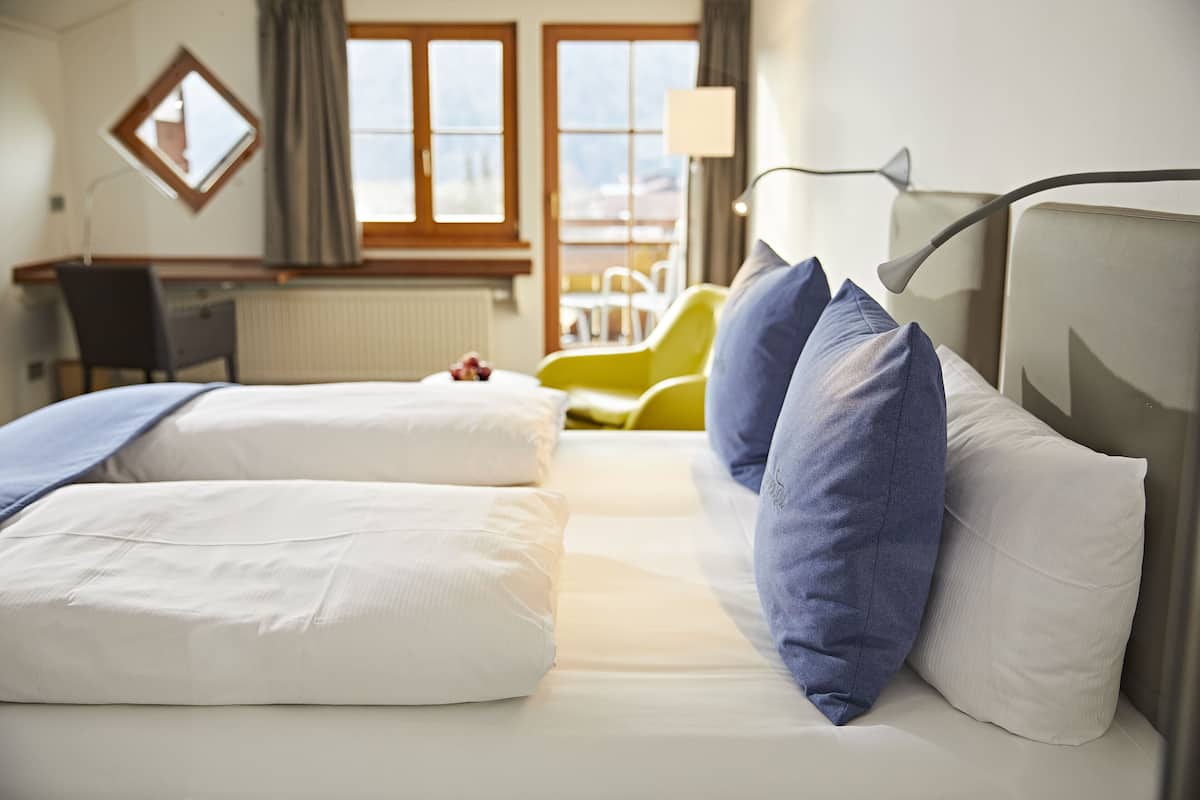studio, balcony, mountain view | hypo-allergenic bedding, down duvets, in-room safe, desk