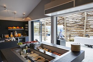 Breakfast, lunch, dinner served; German cuisine, garden views 