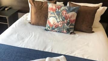 Room (Queen Room)