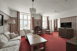 واي فاي مجانًا وملاءات أسرّة