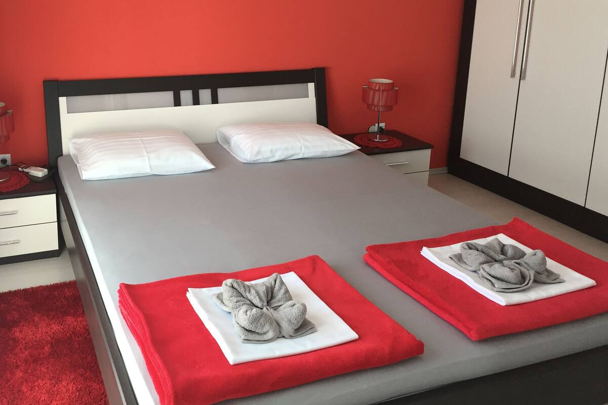 Apartment | Blackout drapes, iron/ironing board (on request), cribs (free)