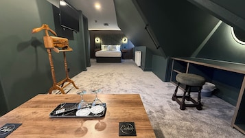 Suite estudio Deluxe | Wifi gratis, decoración individual, mobiliario individual y ropa de cama