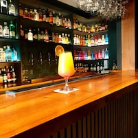 Bar (en la propiedad)