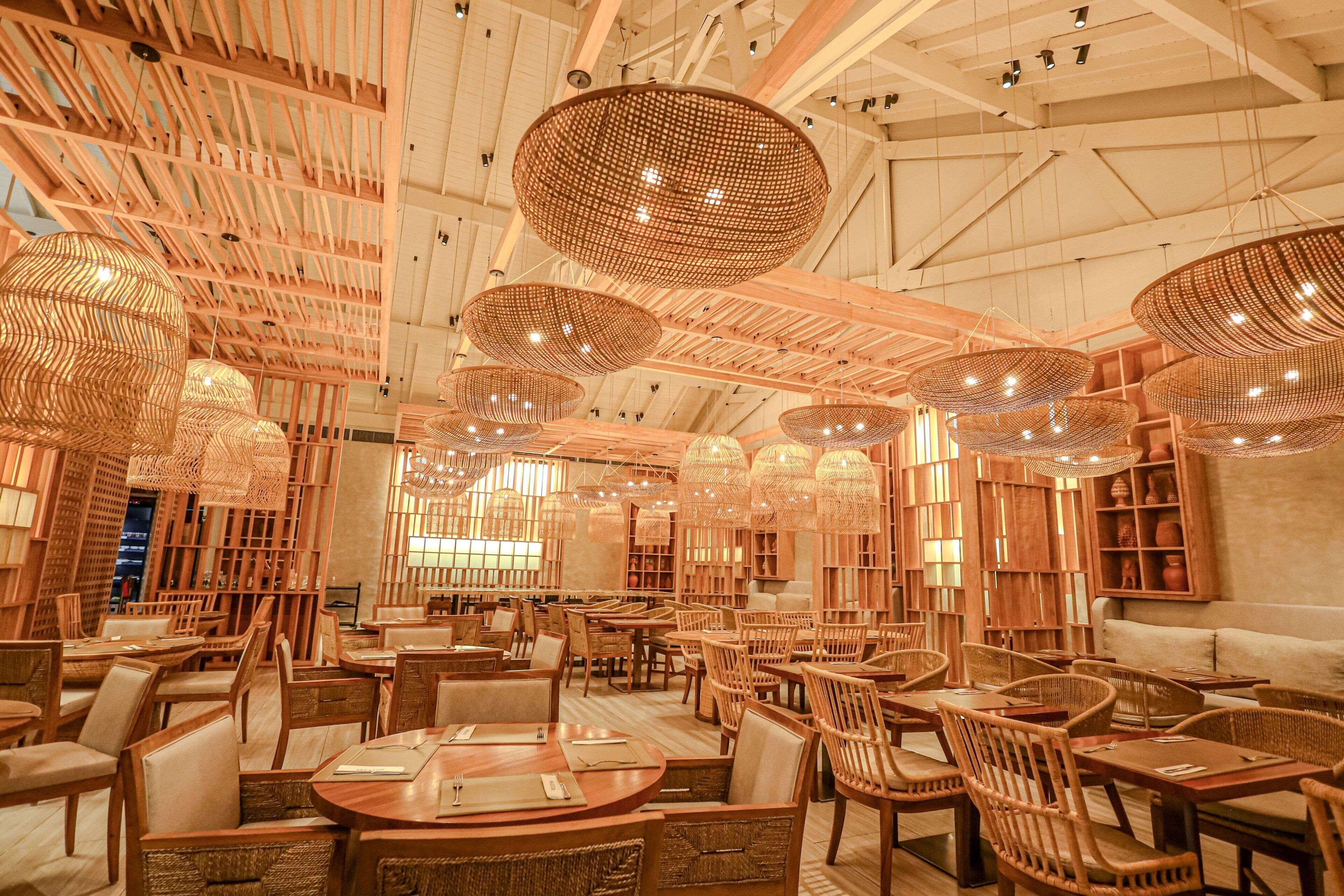 breakfast, lunch, dinner served; international cuisine, garden views