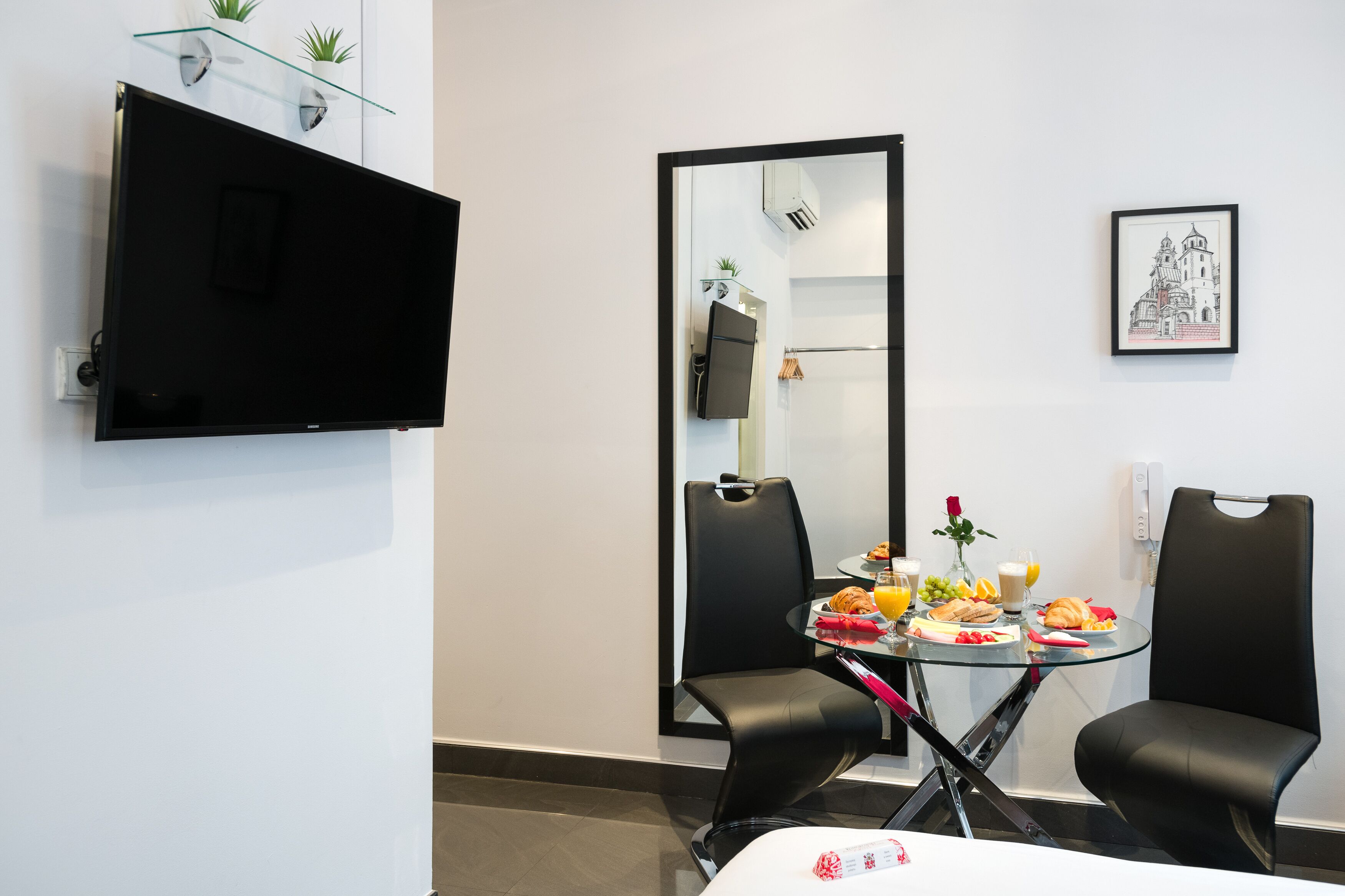 Photo - Komorowski Luxury Guest Rooms
