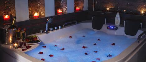 Luxury-Zimmer, Whirlpool | Whirlwanne