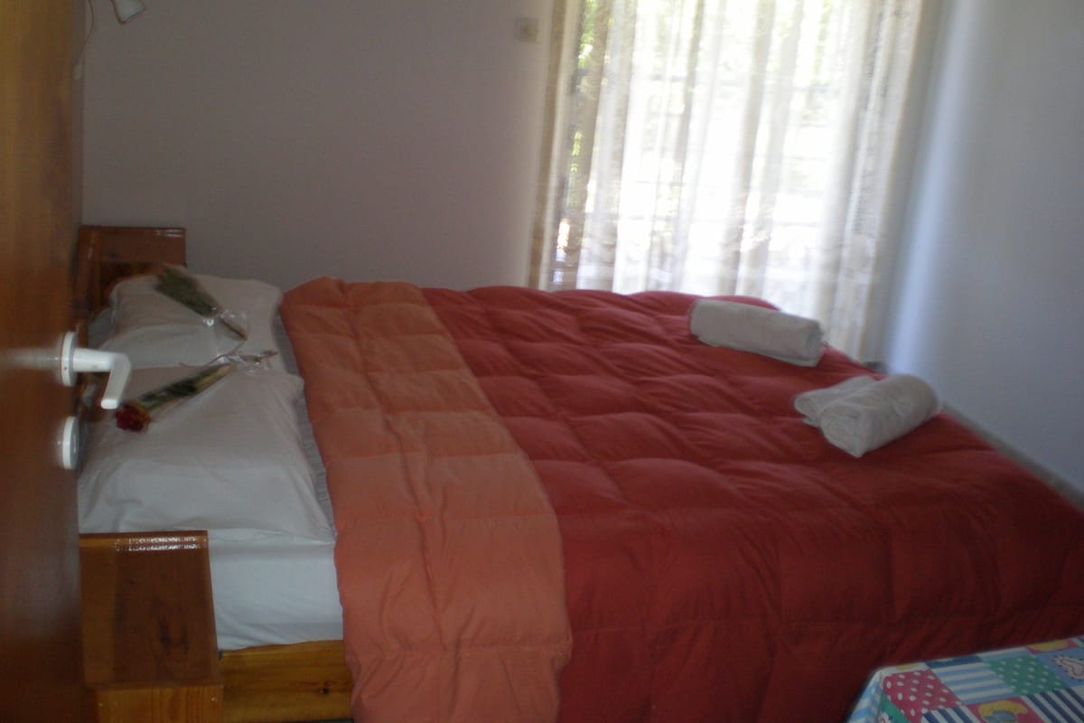 Studio (For 2) | Soundproofing, WiFi (free), bed sheets