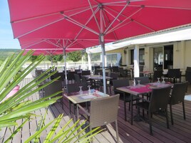 Café da manhã, almoço e jantar