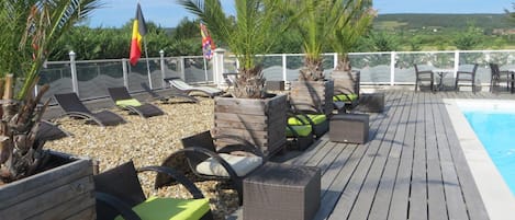 Seasonal outdoor pool