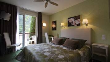 Standard Double Room, Balcony | Premium bedding, desk, soundproofing, iron/ironing board