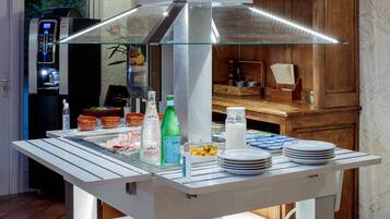 Colazione a buffet a pagamento, servita tutte le mattine