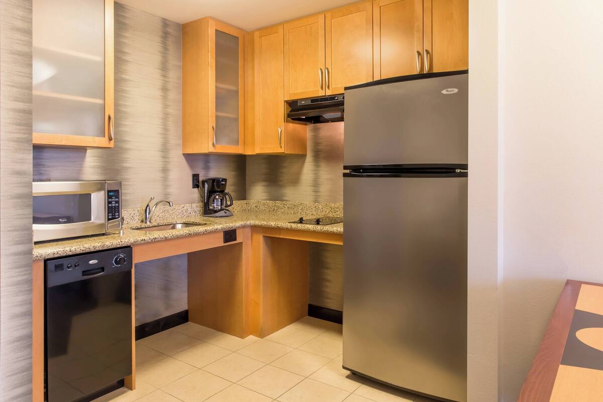 hypo-allergenic bedding, in-room safe, desk, iron/ironing board