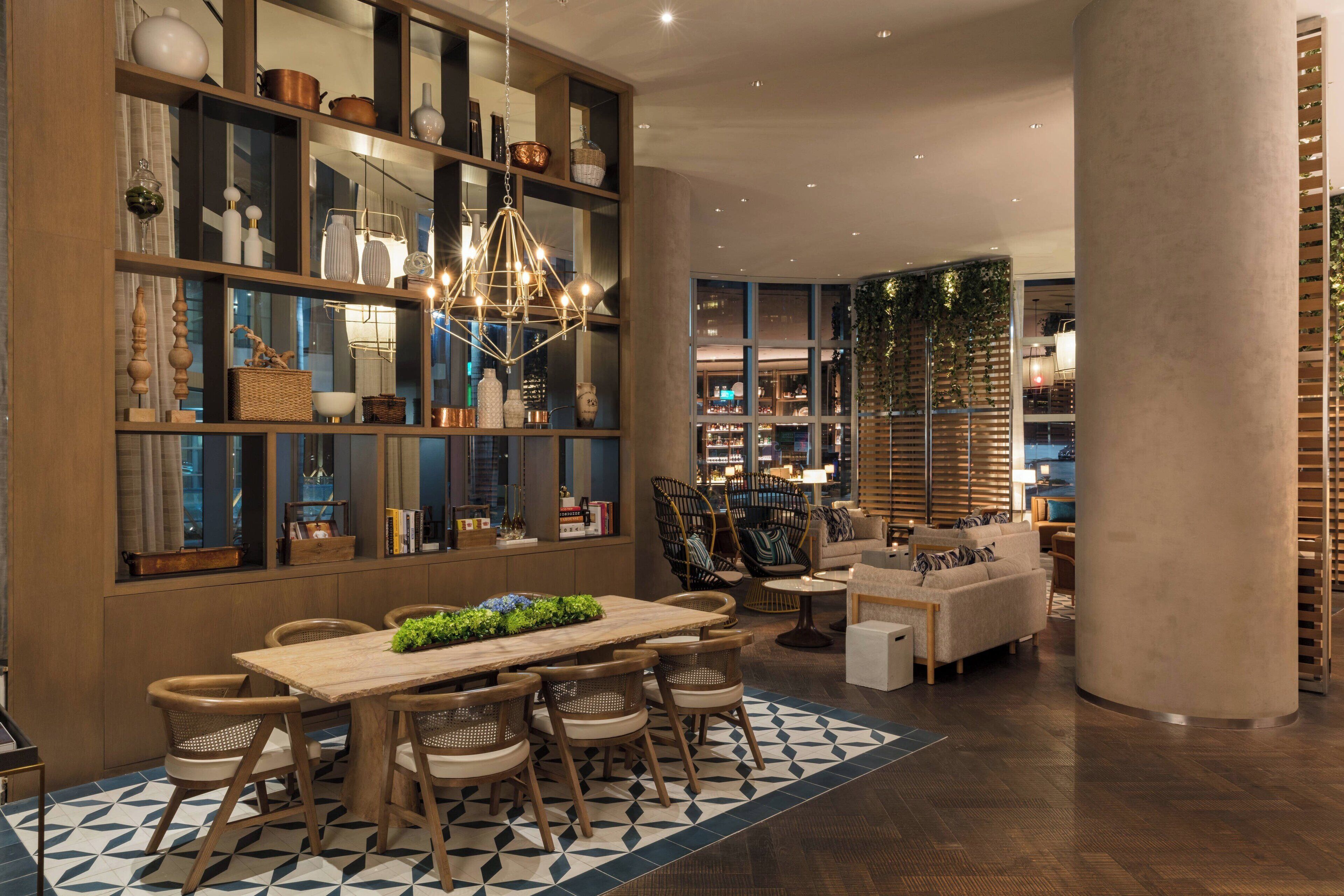 3 restaurants, breakfast, lunch, dinner served; Mediterranean cuisine 