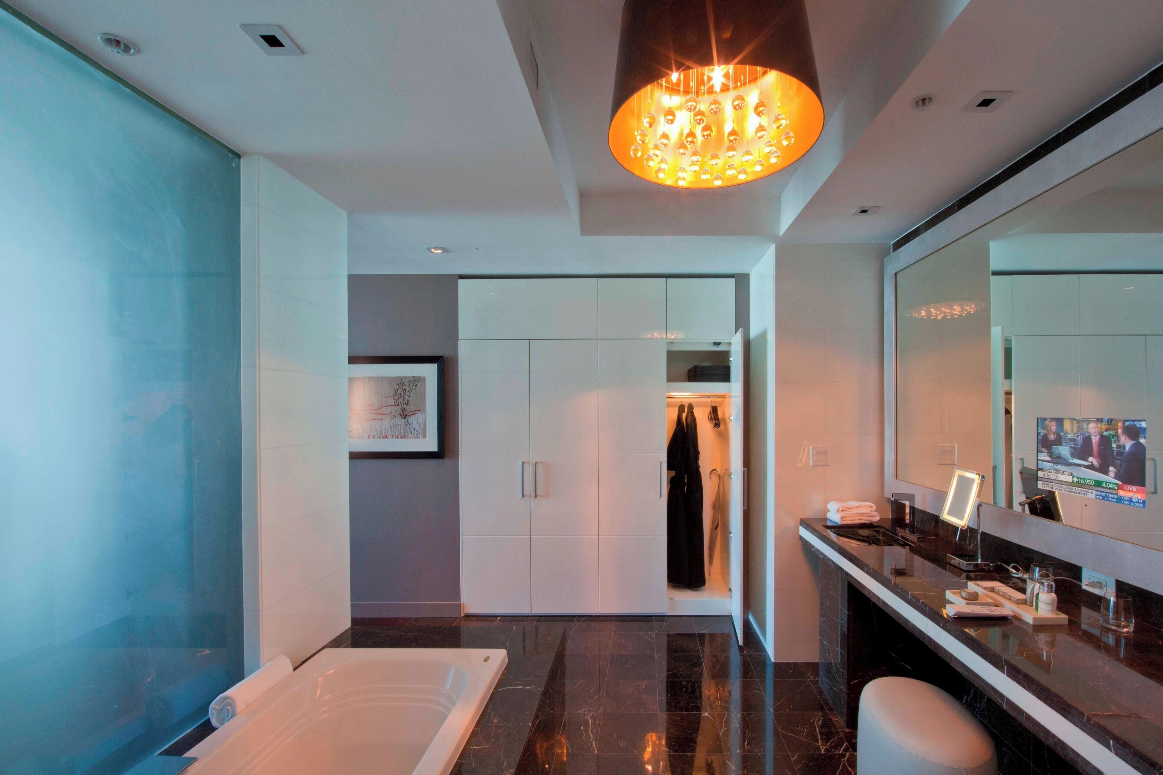 Photo - Hotel Beaux Arts, Autograph Collection