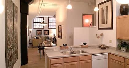 Bridgestreet at the Bingham