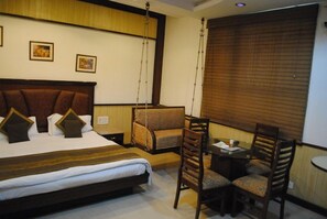 Executive Double or Twin Room - Hotel Baba Deluxe (New Delhi)