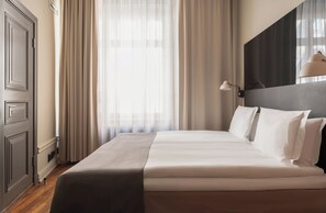 Premium bedding, minibar, in-room safe, desk - Nobis Hotel Stockholm, a Member of Design Hotels (Stockholm)