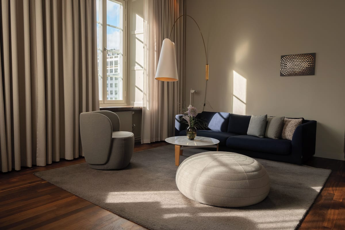 Ropa de cama de alta calidad y minibar