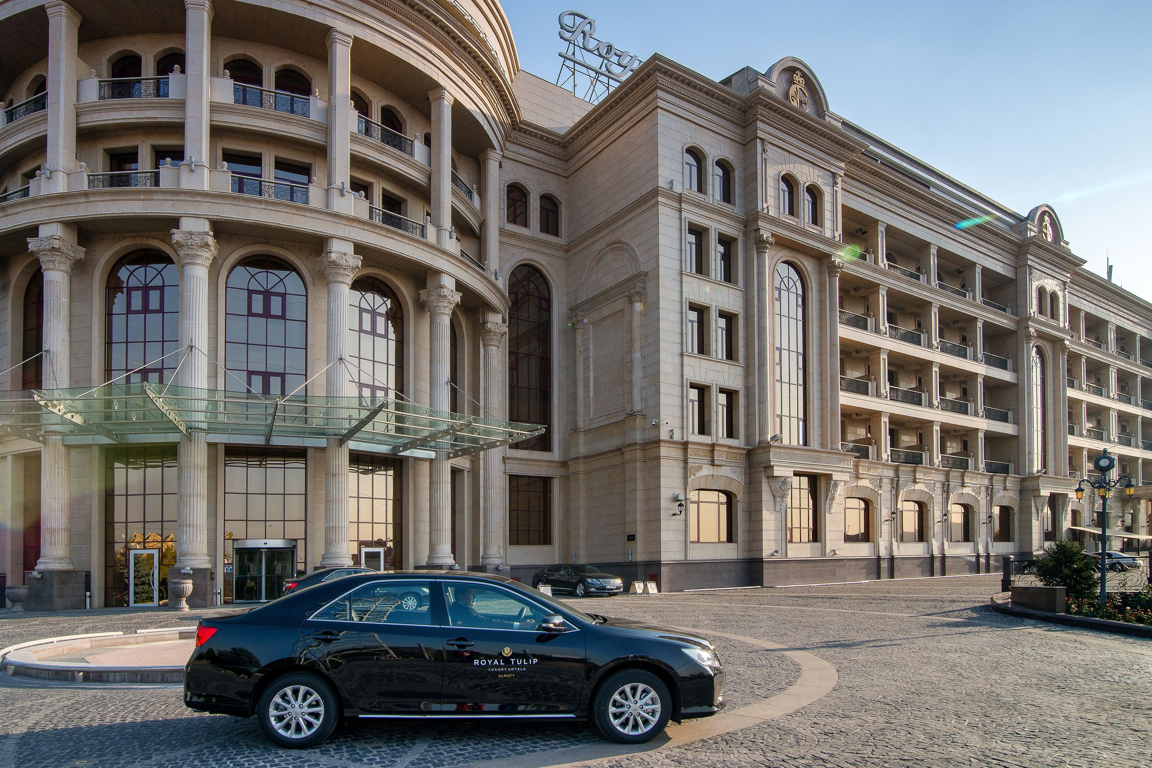 outdoor banquet area