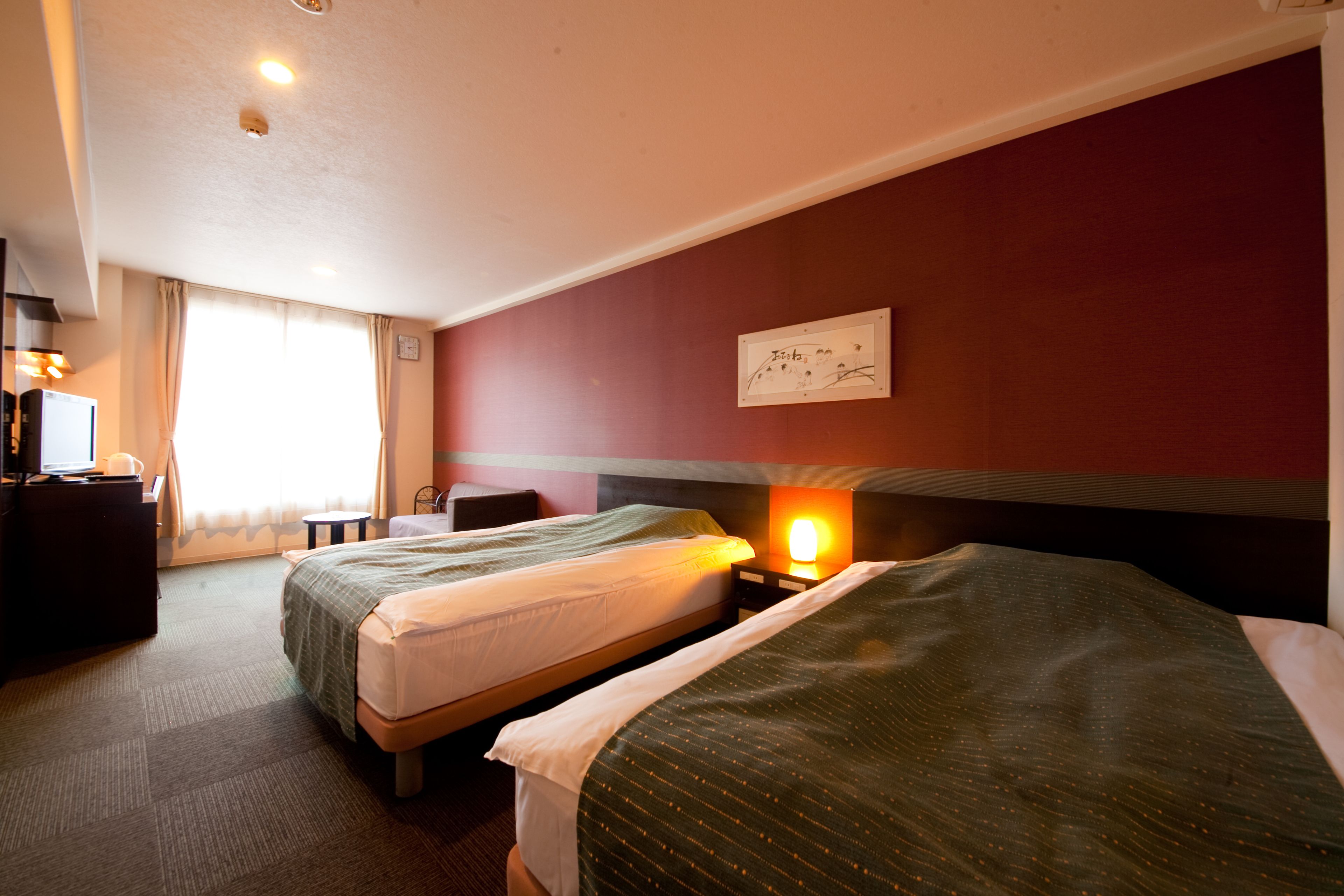 in-room safe, desk, iron/ironing board, free wifi