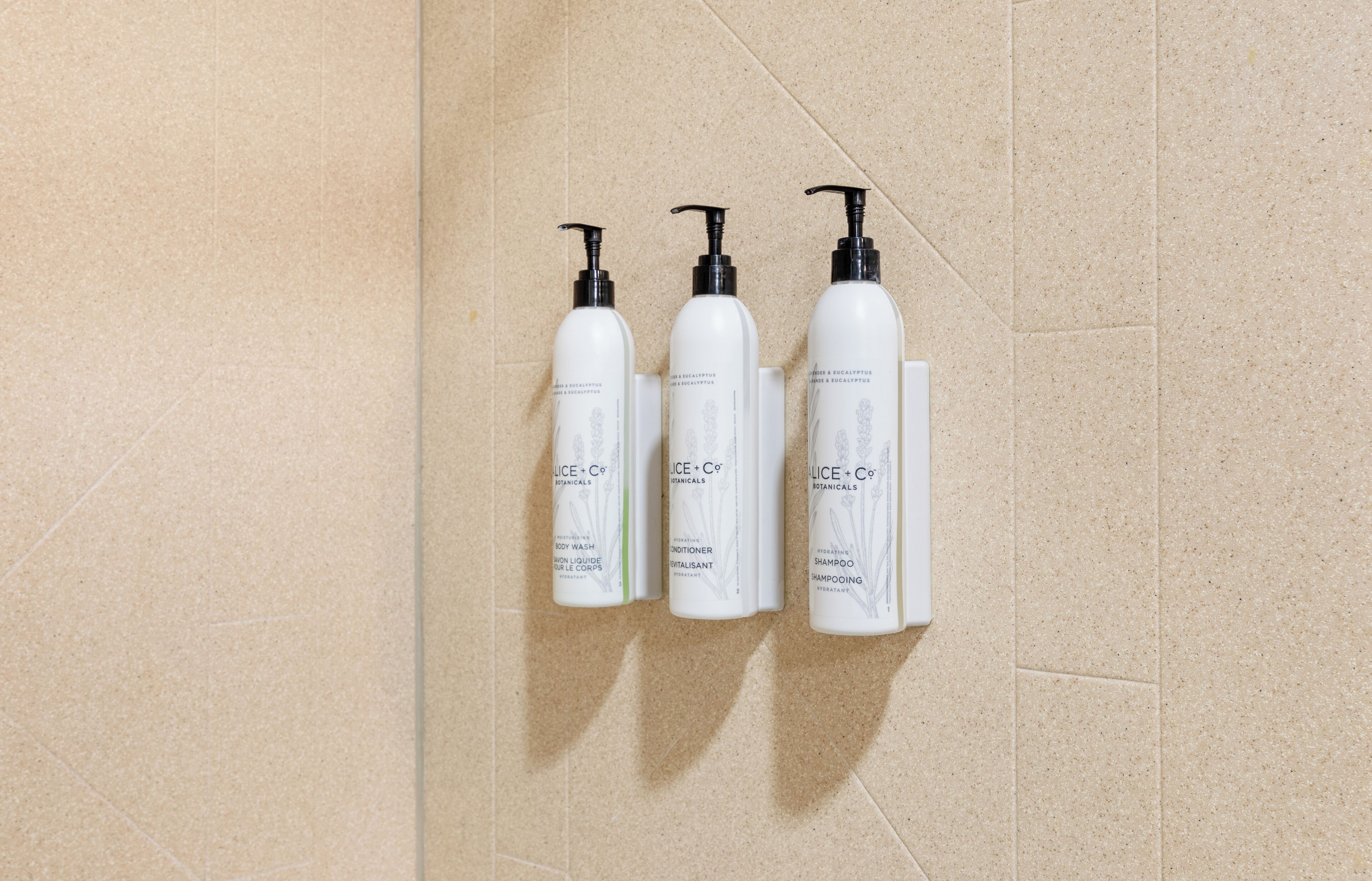 studio, 1 double bed | pillow-top beds, in-room safe, desk, blackout curtains