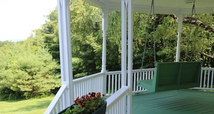 The Ballard House Inn