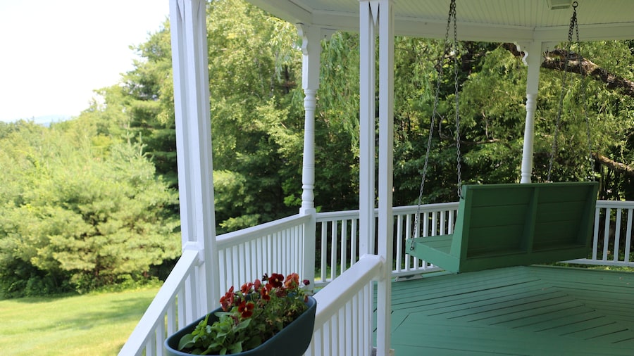 The Ballard House Inn