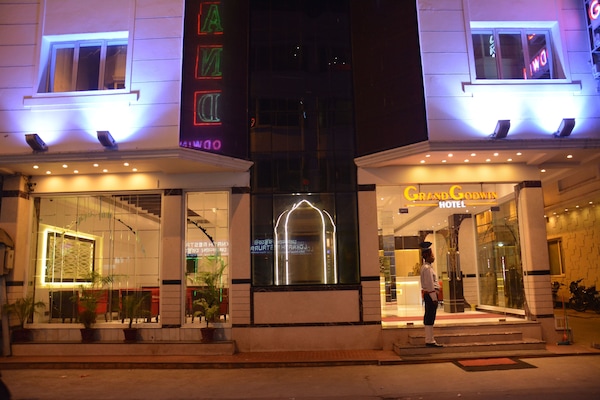 Front of property – evening/night