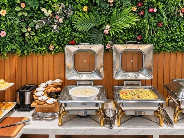Breakfast buffet