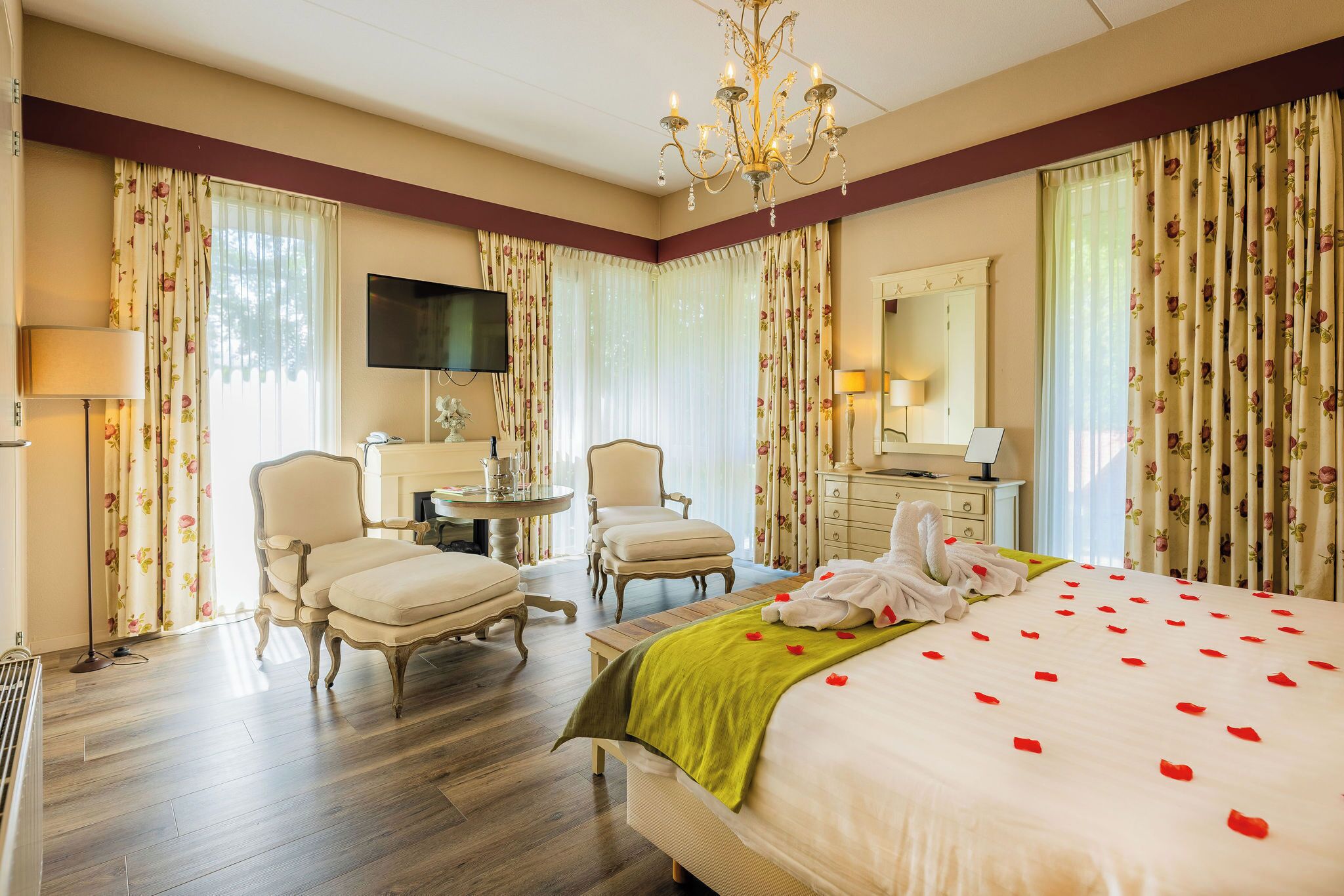 honeymoon suite | desk, blackout curtains, iron/ironing board, bed sheets