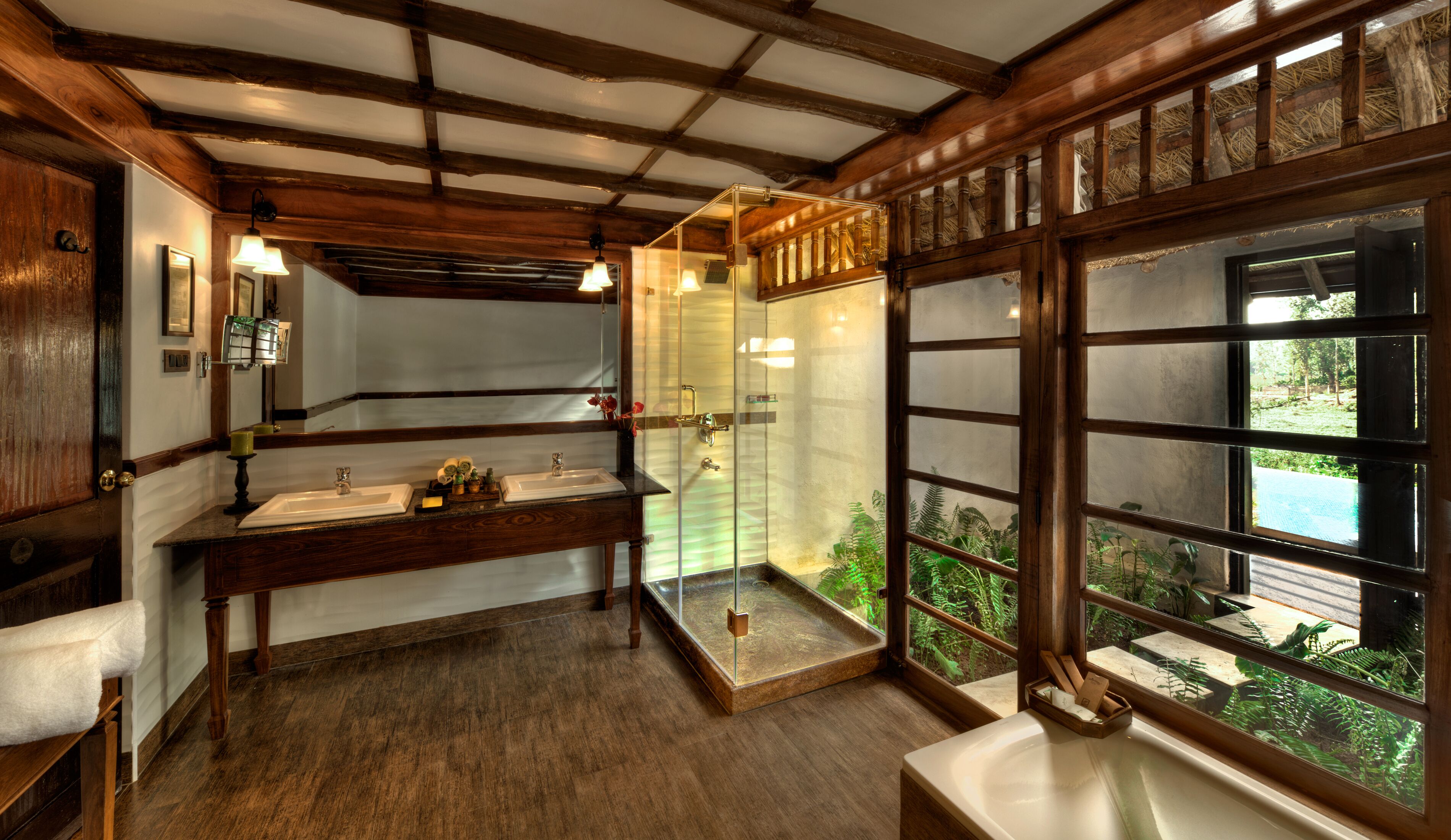 separate bathtub and shower, deep-soaking bathtub, free toiletries