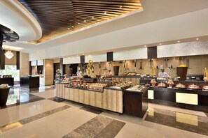 Daily buffet breakfast for a fee