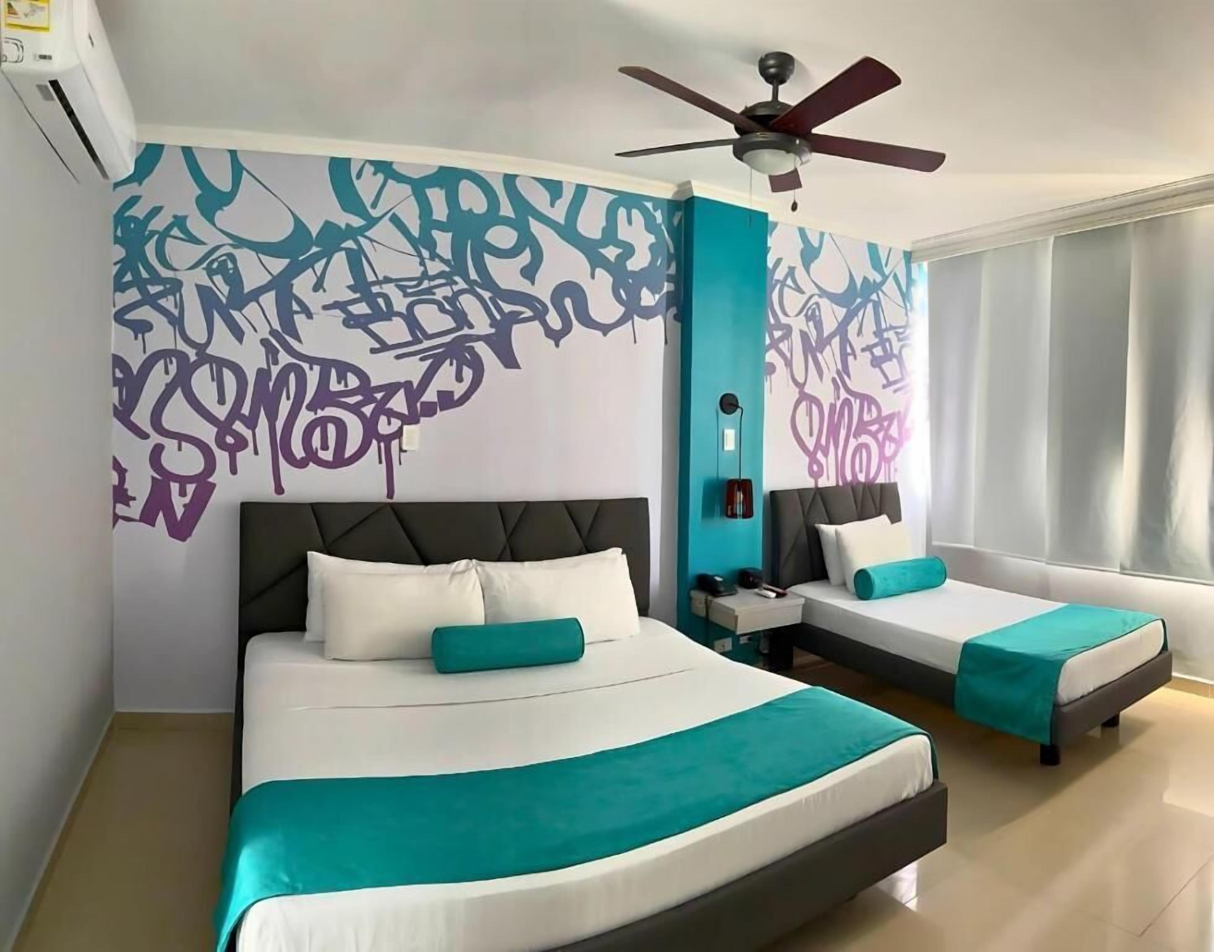 Bureau, lits bébé (gratuits), Wi-Fi gratuit, draps fournis